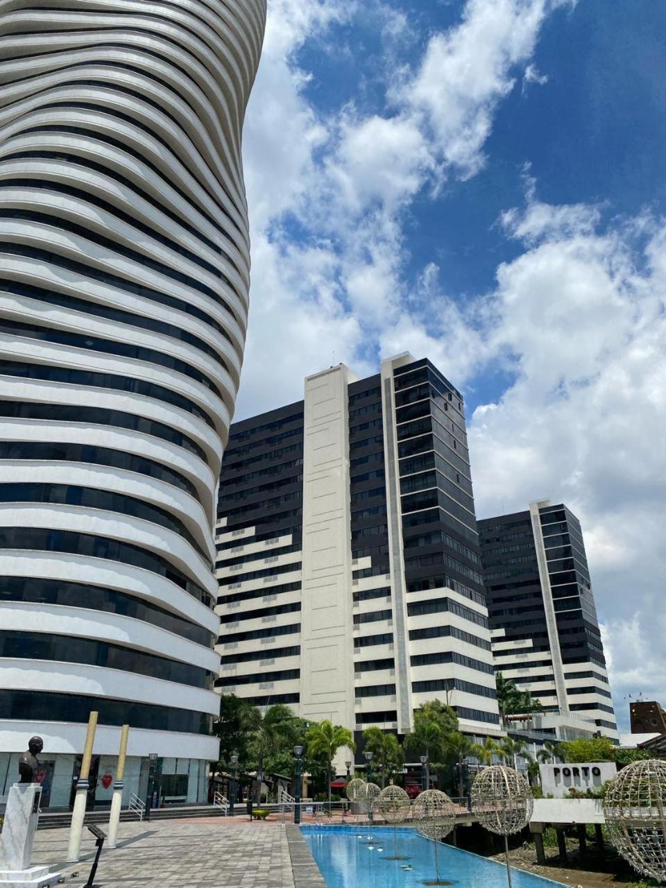 Puerto Santa Ana, Torres Bellini, 2 Dormitorios, Parqueo Guayaquil Exterior photo